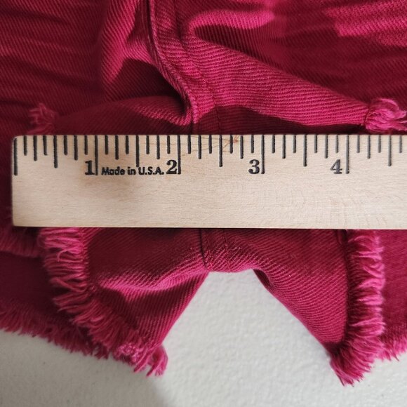 Refuge Shorts Denim High-Waisted Frayed Hem Size 2 Burgundy Red - Picture 7 of 8